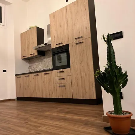 Apartamento Openspacemonti82 A Pochi Passi Dal Duomo Di Como